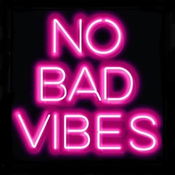 Skirts Below 👇🏽 Take a peak! - Picture 5 of 6